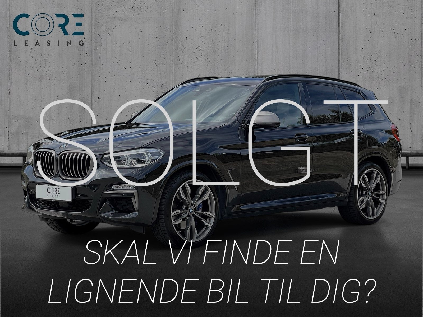 Sortmetal BMW X3 M40i xDrive aut. fra 2019 parkeret foran en betonmur. CORE Leasing A/S er eksperter i BMW leasing.