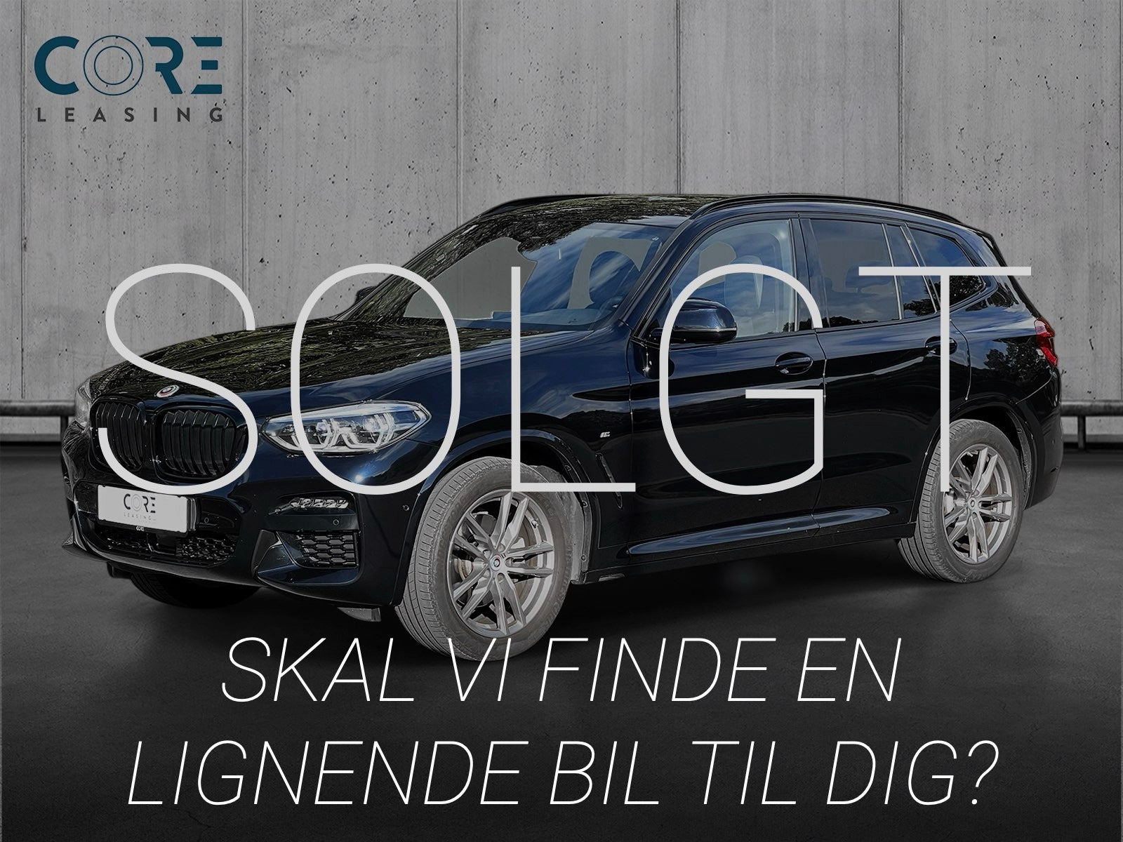 Sortmetal BMW X3 xDrive20d aut. fra 2021 parkeret foran en betonmur. CORE Leasing A/S er eksperter i BMW leasing.