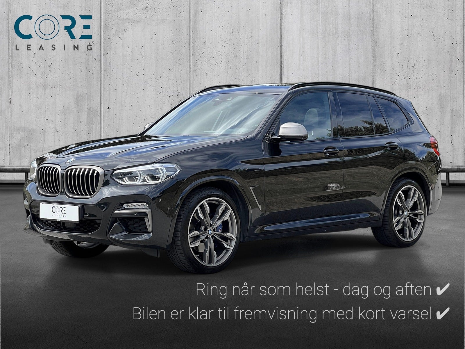 Sortmetal BMW X3 M40i xDrive aut. fra 2019 parkeret foran en betonmur. CORE Leasing A/S er eksperter i BMW leasing.
