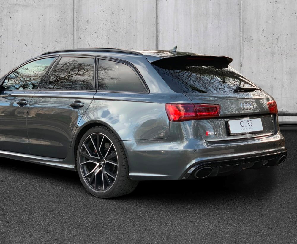 audi leasing - rs6 grå bag