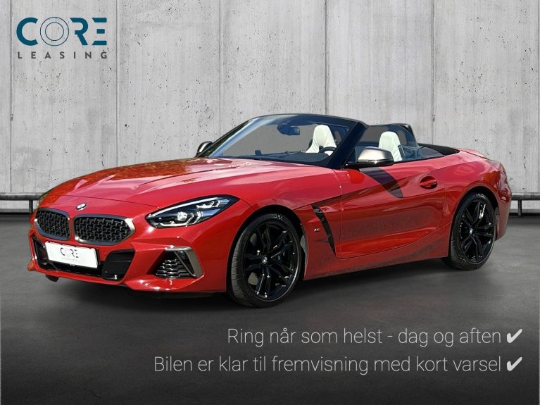 Rødmetal BMW Z4 M40i Roadster aut. fra 2019 parkeret foran en betonmur. CORE Leasing A/S er eksperter i BMW leasing.