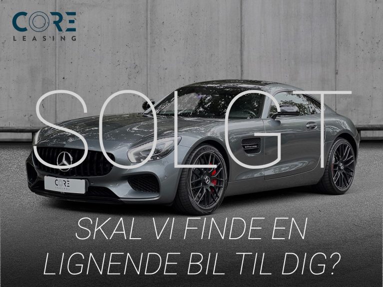 Gråmetal Mercedes AMG GT S aut. fra 2015 parkeret foran en betonmur. CORE Leasing A/S er eksperter i Mercedes leasing.