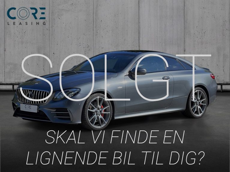 Gråmetal Mercedes E53 AMG Coupé aut. 4Matic+ fra 2018 parkeret foran en betonmur. CORE Leasing A/S er eksperter i Mercedes leasing.